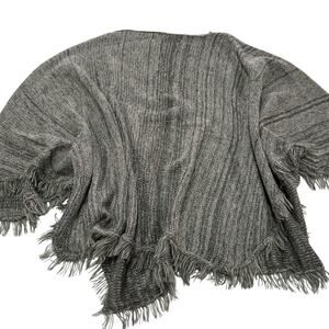Do Everything In Love Sweater‎ Women One Size Grey Fringe Anthropologie Poncho